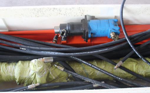 液壓探水鉆機(jī)，架柱式鉆機(jī)高效且輕便